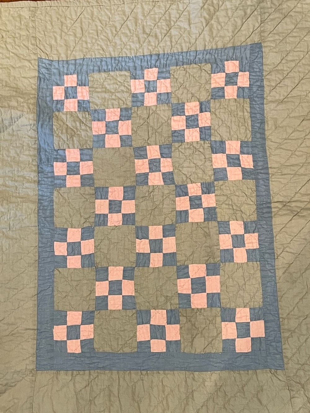 Vintage Amish Handmade 9 Patch Quilt 28”X36”